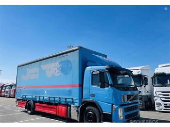 Camion à rideaux coulissants Volvo FM 300 su Liftu: photos 1
