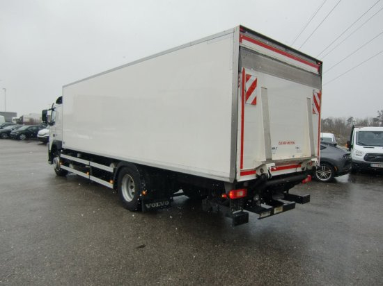 Camion fourgon Volvo FM  420 Koffer mit Ladebordwand: photos 6