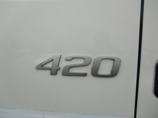 Camion fourgon Volvo FM  420 Koffer mit Ladebordwand: photos 15