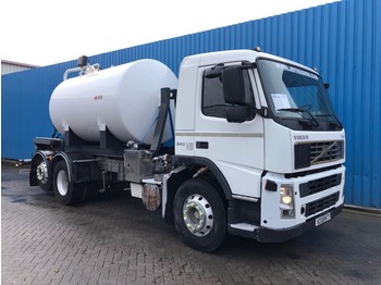 Camion citerne Volvo Mobile filling station Year 2013, 6x2, Manual, ADR, Airco, PTO, Retarder, Chassis 6,80 mtr: photos 1