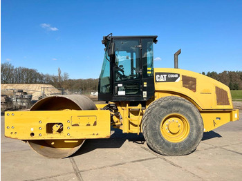 Compacteur CATERPILLAR CS64B