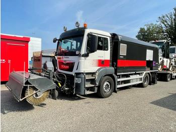 Travaux routiers, Balayeuse de voirie 2009 MAN TGS 18.320 4X2 Asphalt Spray Truck, Sweeper, Extra Tank, Pump, A/C (Ex. Dutch Reg. Docs Available within 2 Weeks): photos 1