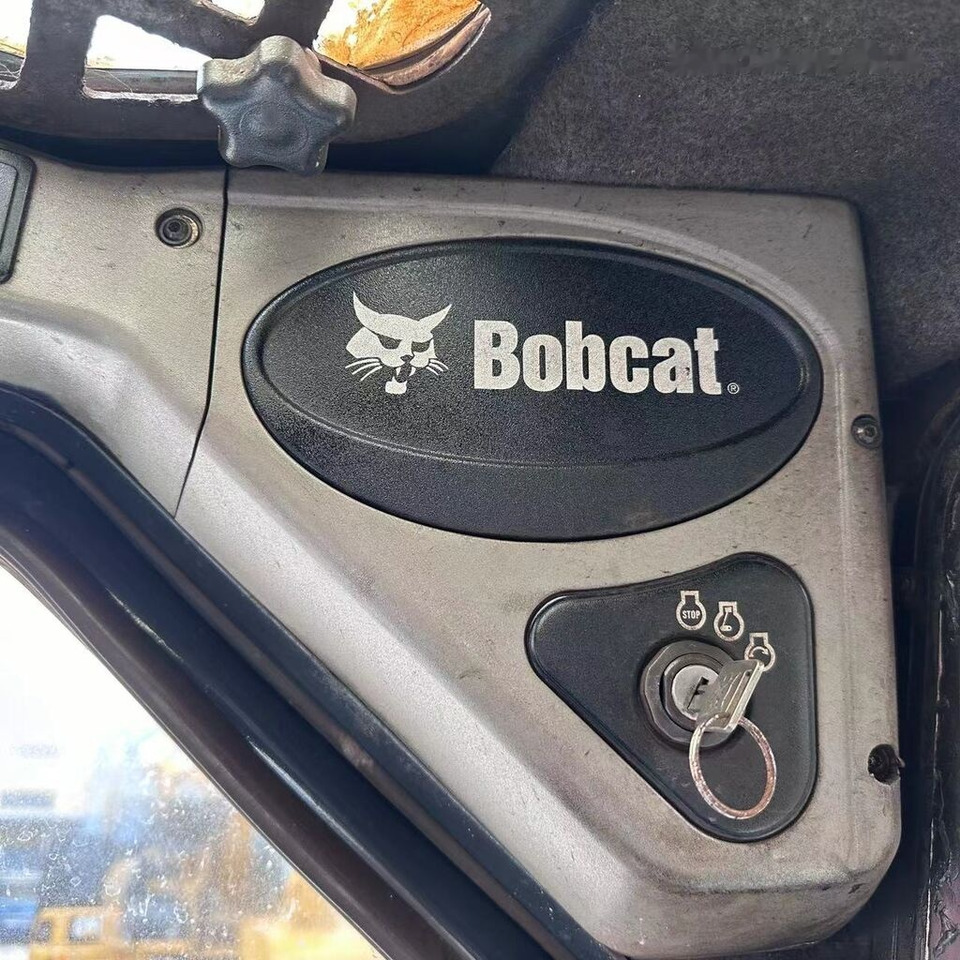 Mini chargeuse Bobcat S160: photos 4