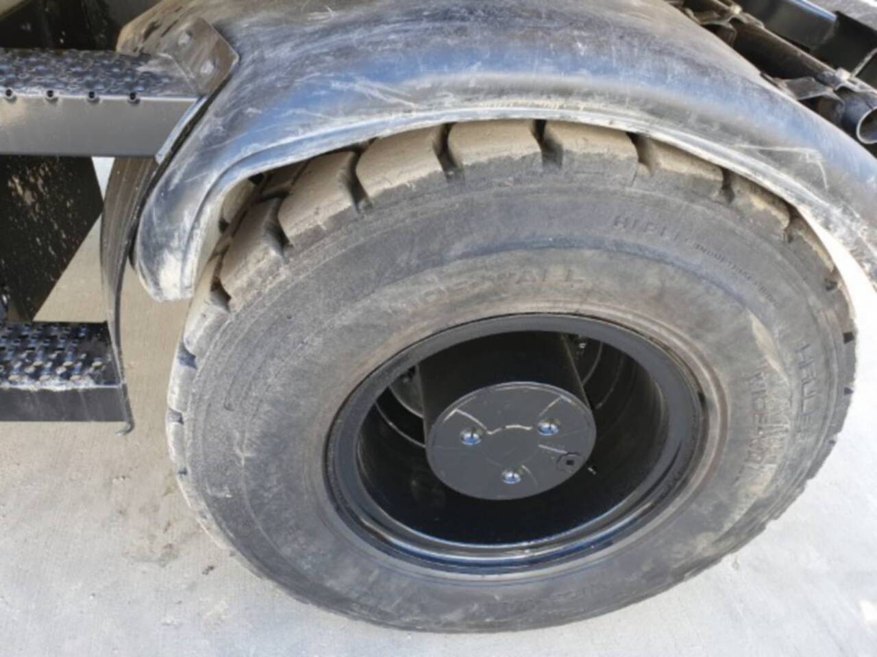 Pelle sur pneus CAT M315D: photos 10