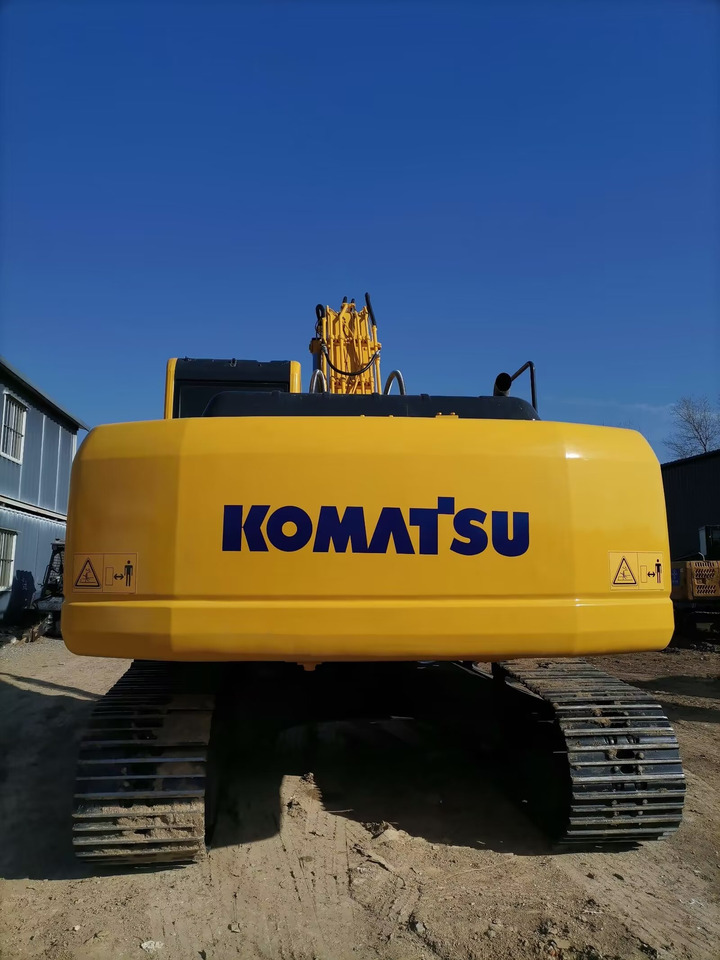 Pelle sur chenille Cheap price japan excavator used komatsu pc220-8 pc240 for sale: photos 3