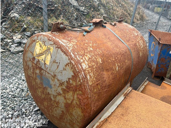 Matériel de chantier Dieseltank 1 500 liter: photos 1
