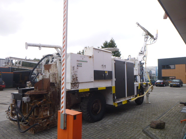 Tunnelier FUJI BUSSAN B-SFW1C-6S   DRY / WET SHOTCRETE & GUNITE MACHINE: photos 2