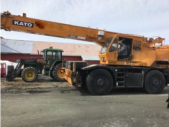 Grue tout-terrain KATO KR250