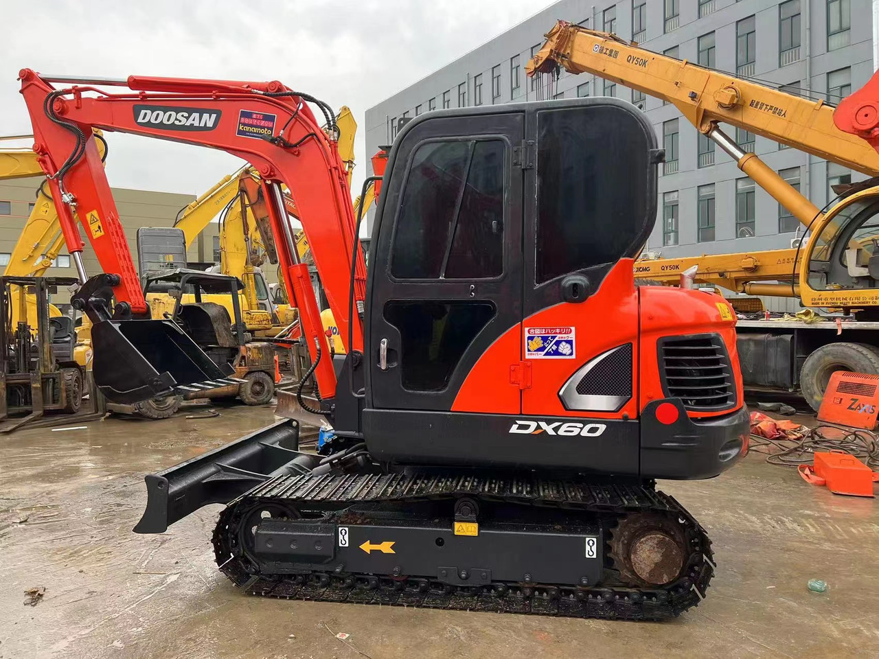 Pelle sur chenille High quality DOOSAN used excavator DX60 strong power hot selling !!!: photos 4