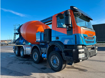 Camion malaxeur Iveco Trakker 340T45 8x4 Imer Concrete/ Beton mixer: photos 2
