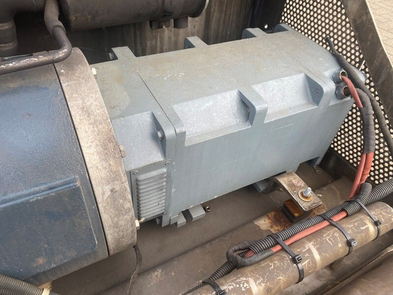 Groupe électrogène Kubota V1505 Vrachtwagen aggregaat 12.5 kVA generatorset: photos 11