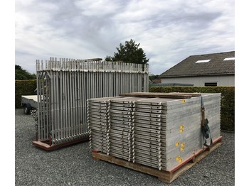 L'équipement de construction Vinderup Alu let facadestillads
