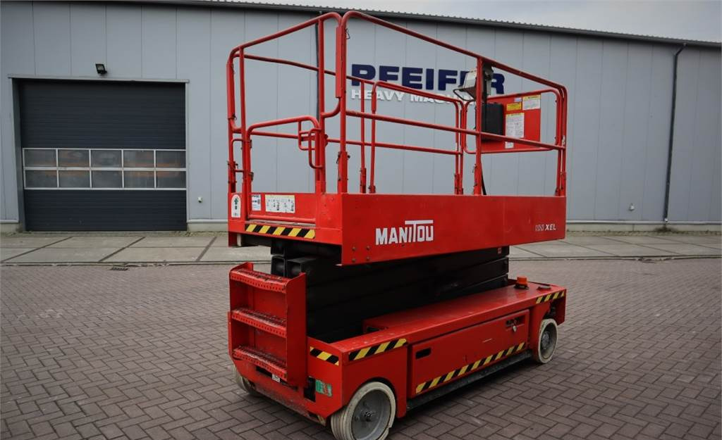 Nacelle ciseaux Manitou 100XEL Electric, 10.2m Working Height, 450kg Capac: photos 2