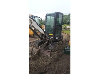 Mini pelle BOBCAT E 32