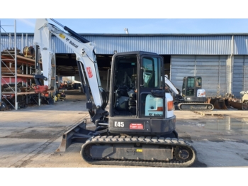 Mini pelle Bobcat E45