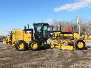 Niveleuse CATERPILLAR 140M 3 AWD