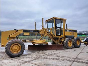 Niveleuse CAT 12H Incl. ripper / pushblock