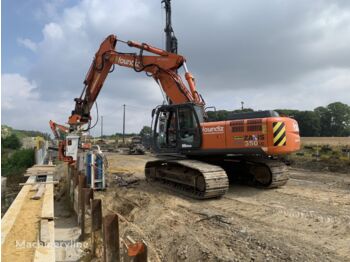 Pelle sur chenille HITACHI ZX350 LC-3