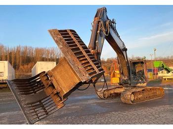 Pelle sur chenille Volvo EC220EL