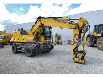 Pelle sur pneus Liebherr A922 ZW with railway-permit Rail Road Excavator