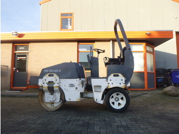 Rouleau compresseur BOMAG BW100AC-3