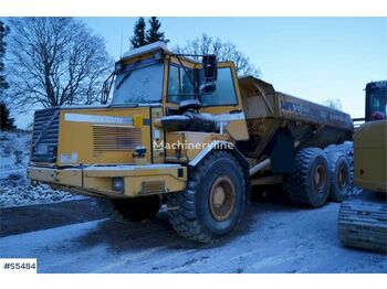 Tombereau articulé VOLVO A25C Dumper