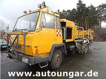 Travaux routiers HOFMANN Steyr LKW Roadmarking Straßenmarkierung