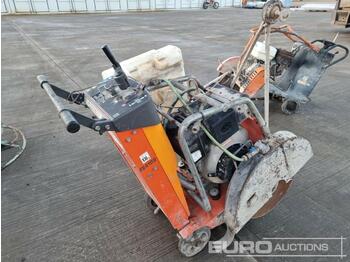Travaux routiers Husqvarna FS410D