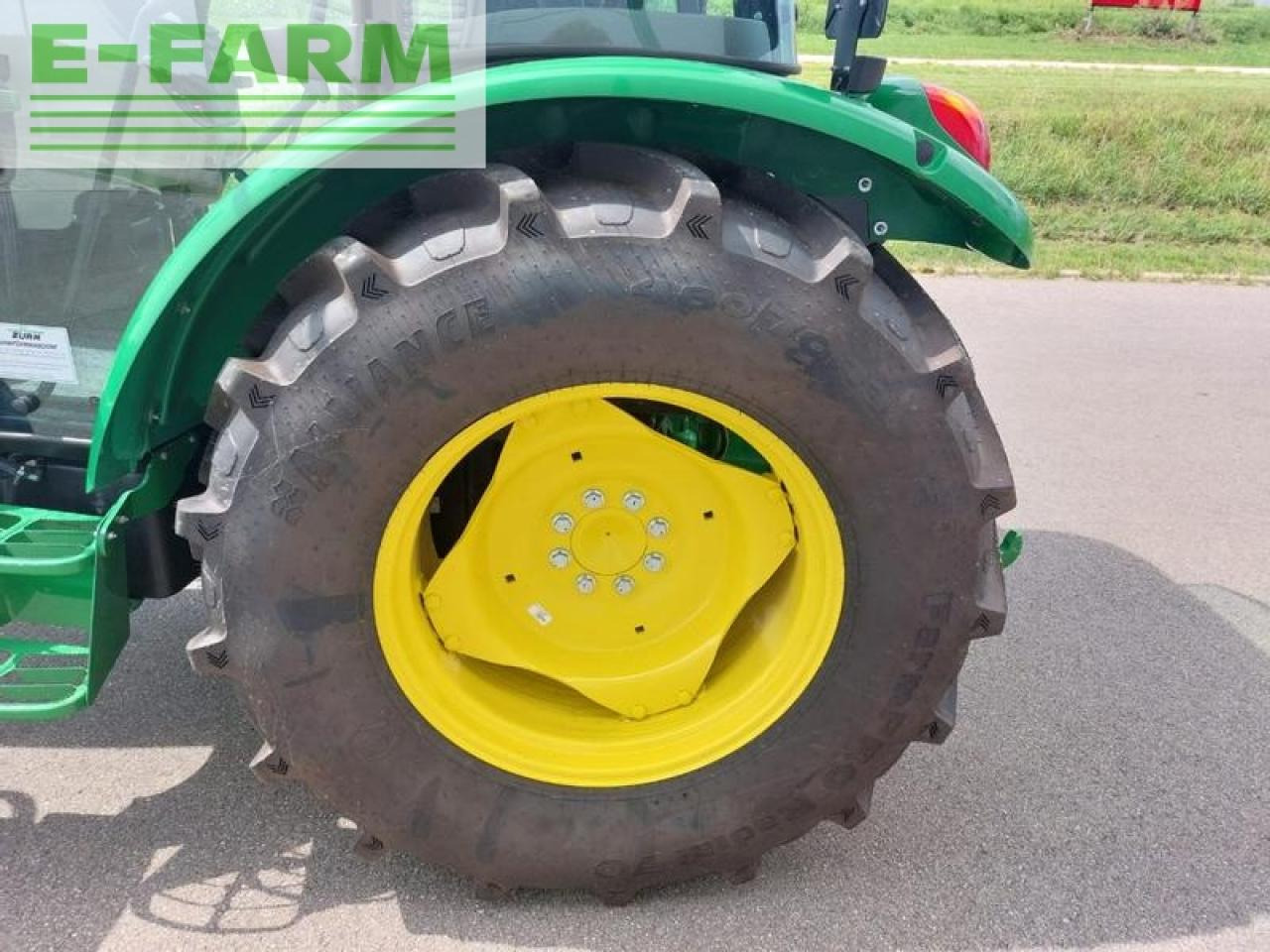 Tracteur agricole John Deere 5075e mit klimaanlage: photos 9