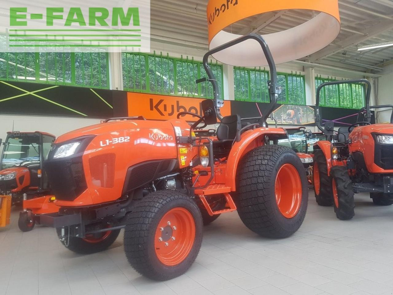 Tracteur agricole Kubota l1-382: photos 5