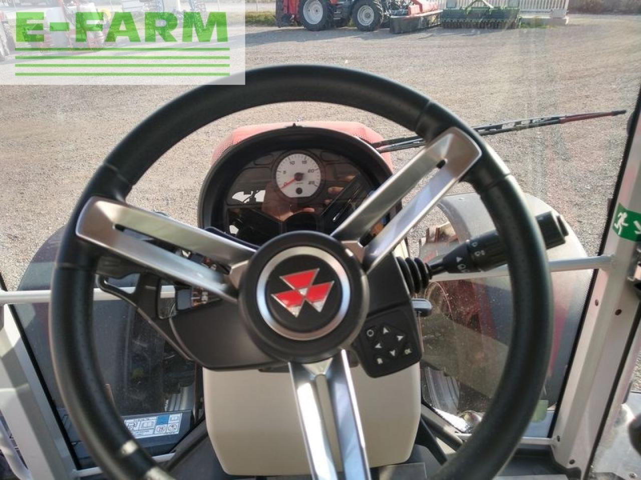 Tracteur agricole Massey Ferguson mf 6s.155 dyna-vt exclusive: photos 9