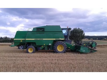 Moissonneuse-batteuse JOHN DEERE 2266 Extra