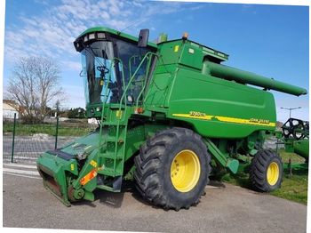 Moissonneuse-batteuse John Deere cts 9780