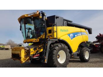 Moissonneuse-batteuse New Holland CX8080
