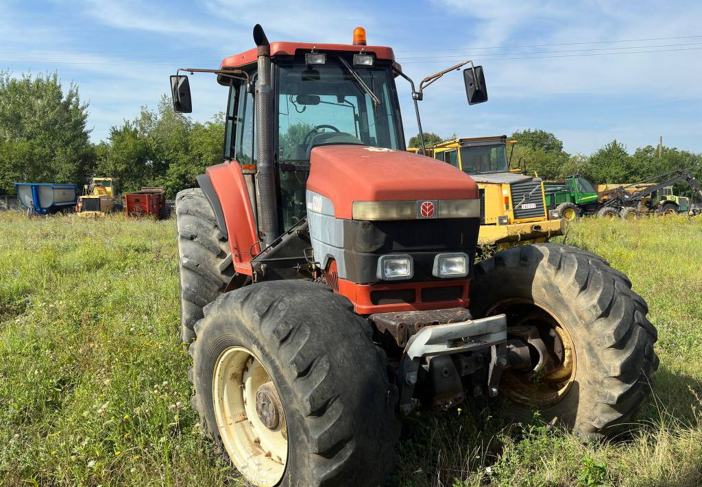 Tracteur agricole New Holland G 210: photos 5