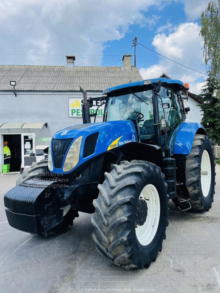 Tracteur agricole New Holland T7030: photos 2