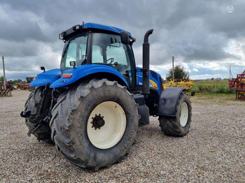 Tracteur agricole New Holland T8040: photos 4