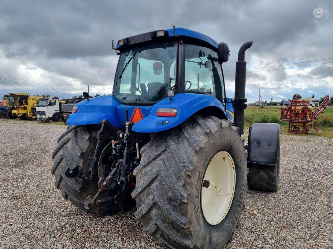 Tracteur agricole New Holland T8040: photos 5