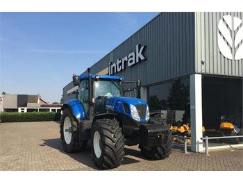 Tracteur agricole New Holland T 7.220: photos 1