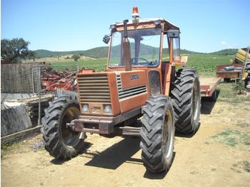 FIAT 880 DT
 - Tracteur agricole