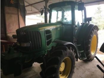 Tracteur agricole John Deere 6530