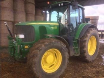 Tracteur agricole John Deere 6920