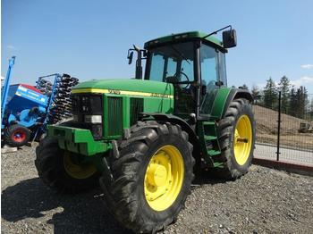 Tracteur agricole John Deere 7810