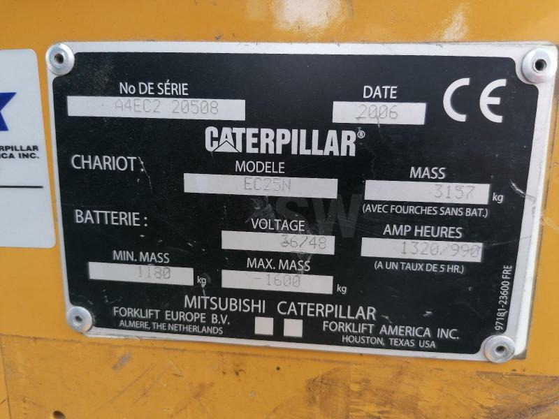 Chariot élévateur électrique Caterpillar EC25N: photos 16