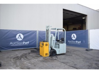 Chariot élévateur Clark FB7 700kg Duplex