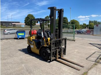 Chariot élévateur à gaz Caterpillar GP25NT