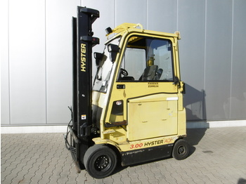 Chariot élévateur frontal à 4 roues HYSTER J 3.00 XM-861