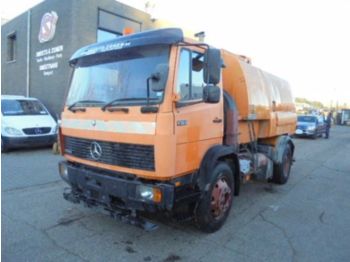 Balayeuse Mercedes-Benz 1314