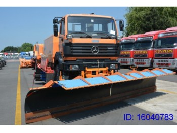 Balayeuse Mercedes-Benz 2031-4x4 AIRPORT SNOWPLOUGH