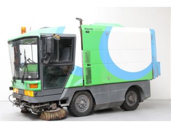 Balayeuse Ravo 5002